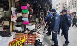 Kayseri zabıtasından kaldırım harekatı