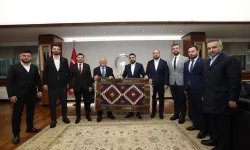 Memduh Büyükkılıç TÜGVA Genel Başkanı'nı ağırladı