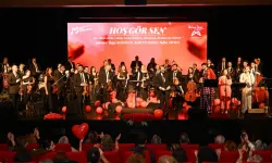 Mersin'de Sevgililer Günü Ajda Pekkan şarkılarıyla kutlandı