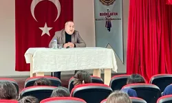 Osmaniye'de gençlere medya uyarısı: Her gördüğünüz bilgiye inanmayın