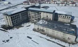 Ağrı'da Kadın Doğum ve Çocuk Hastanesi'nde sona doğru