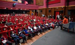 Bursa'da çocuklarla hikaye söyleşisi