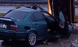 Bursa-Ankara yolunda otomobil beton panoya çarptı: 1 ölü