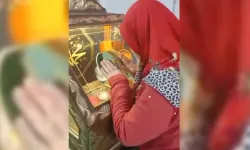 Pazaryeri'nde Kadir Gecesi'nde Sakal-ı Şerif'e yoğun ilgi