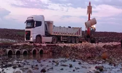 Şanlıurfa'da sağanak sonrası yollar hızla onarıldı