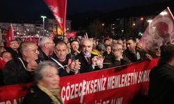 CHP İnegöl Örgütü Mitingde Ellerini Kelepçeledi