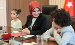 Bakan Göktaş, 23 Nisan dolayısıyla dolayısıyla şehit ve gazi çocuklarını ağırladı