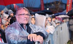 Bursa’da sağanak yağmura rağmen Bozbey için toplandılar