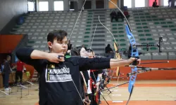 Bursa İnegöl'de öğrenciler okçuluk maharetlerini yarıştırdı