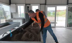 Çayırova'da kompost üretim tesisi toprağa can oluyor