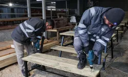 Emekle üretilen kent mobilyaları şehre değer katıyor