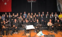 İZDO TSM Korosu ayakta alkışlandı