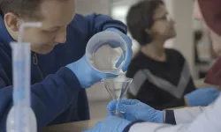 Kocaeli'de gençler ve özel bireylerden sakız kokulu kolonya