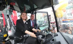 Kocaeli'de İzmit Belediyesi araç filosunu büyüttü