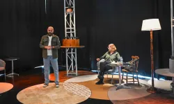 Tiyatronun binlerce yıllık yolculuğu Bornova'da anlatıldı