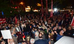 CHP' Bursa önünde sıcak dakikalar!