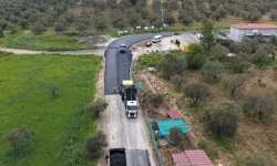 Balıkesir'de yol çalışmalarına devam ediyor