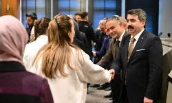 Başkan Oktay Yılmaz, belediye personeliyle bayramlaştı