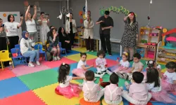 Bornova'da Anneler Günü'ne duygu dolu kutlama