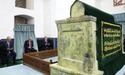 Cumhurbaşkanı Erdoğan, Türkistan'da kültür gezisinde