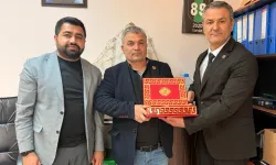 İzmit Belediyesi muhtarları mutlu günlerinde unutmuyor