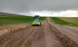Kayseri Büyükşehir'den kırsalda hummalı mesai