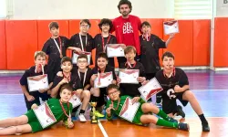 Keşan Şampiyonu Aden Koleji, Edirne'de il üçüncüsü oldu!