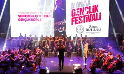Manisa Gençlik Festivali'nde unutulmaz konser