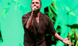 Murat Dalkılıç sahnelere muhteşem dönüş yaptı