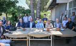 Balıkesir'de Başkan Akın'dan 1 günde 12 mahalleye ziyaret