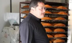 Bolvadin'de ekmek 15 TL olunca, 5 TL'lik Halk Ekmek'e rağbet arttı