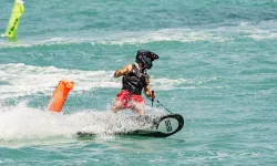 İzeltaş Dünya Motosurf Şampiyonası'nda heyecan fırtınası başladı