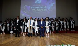 NNYÜ Diş Hekimliği mezunlarını verdi