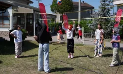 Düzce'de 'Hareket Camide' projesinde Kur'an kursu öğrencileri sporla buluştu