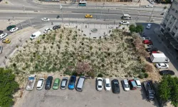 İzmir'de eski benzinlik yeşile dönüştü