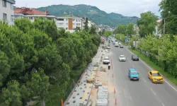 Ordu'da Atatürk Bulvarı'nda kaldırımlar yenileniyor