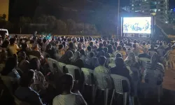 İzmir Çiğli'de Mahalle Sinema Günlerine büyük ilgi
