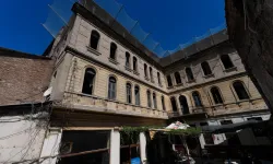 İzmir'in simge yapısı Cihan Palas yeniden hayat buluyor