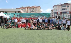 Konya Karatay'da futbol ve dart turnuvalarında şampiyonlar belli oldu
