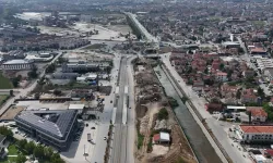 Sakarya'da Yazlık Kavşağı'nda trafiği rahatlatacak köprüde önemli aşama
