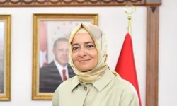 Fon iddialarına adı karışmıştı! Betül Sayan Kaya görevlerinden istifa etti