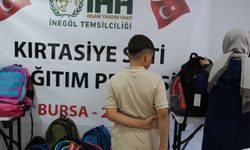 İHH İnegöl’den ihtiyaç sahibi öğrencilere kırtasiye desteği