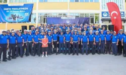 Kocaeli'de Başkan Büyükakın zabıta yeleğini giydi