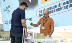 Mersin otogarında üniversitelilere karşılama
