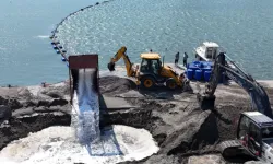 Samsun'da deniz tabanı yenileniyor, kıyılar güçleniyor