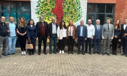 Semra Dinçer Londra'da CHP İngiltere Birliği üyeleriyle buluştu
