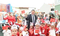 Bursa Osmangazi'de dolu dolu Cumhuriyet coşkusu