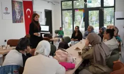 Denizli'de kadınlara sağlık ve şiddetle mücadele eğitimi
