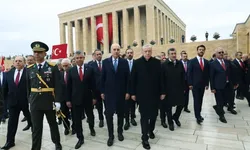 Devlet erkânı Anıtkabir'de