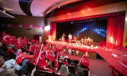 Güzelbahçeliler 'Cumhuriyet Yürüyüşü'nde buluştu